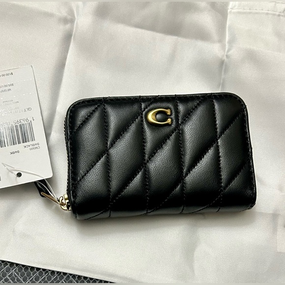 Coach Handbags - Coach Small Zip Around Card Case With Pillow Quilting